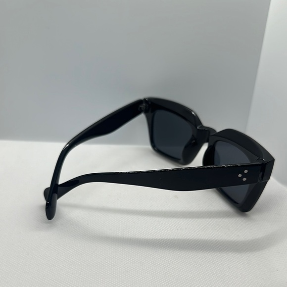 Chic Black Square Frame Sunglasses - 400UV Protection - Trendy Fashion Eyewear main image 7